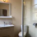 Hotel Saint Yves 2*