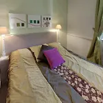 Hotel Saint Yves 2*