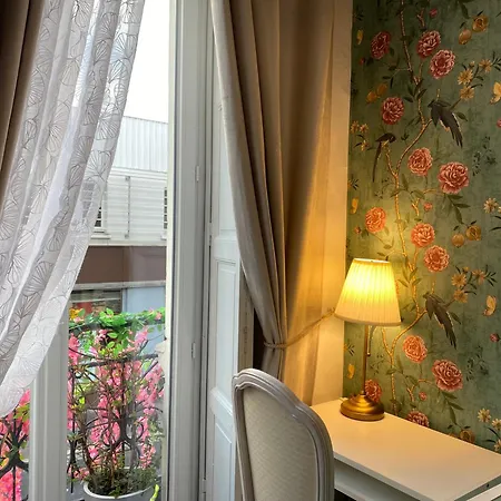 Saint Yves Hotel 2*