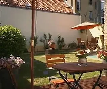 Hotel Saint Yves