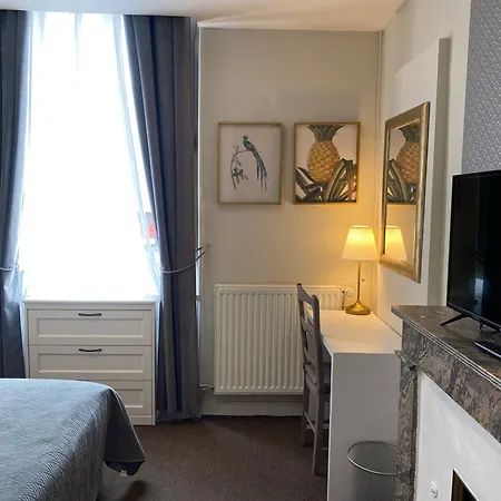 Saint Yves Hotel 2*