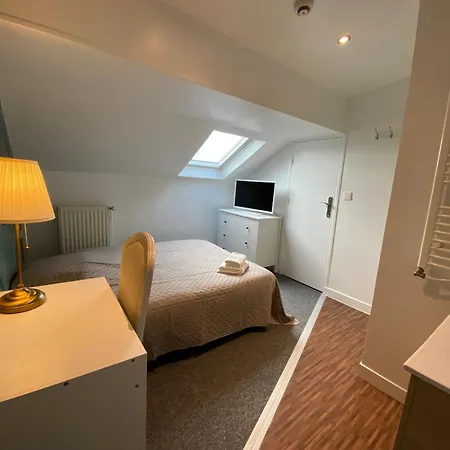 Saint Yves Hotel 2*